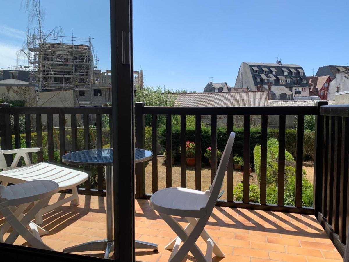 Cosy T2 Terrasse Sud - Centre Deauville Et Hippodrome ภายนอก รูปภาพ