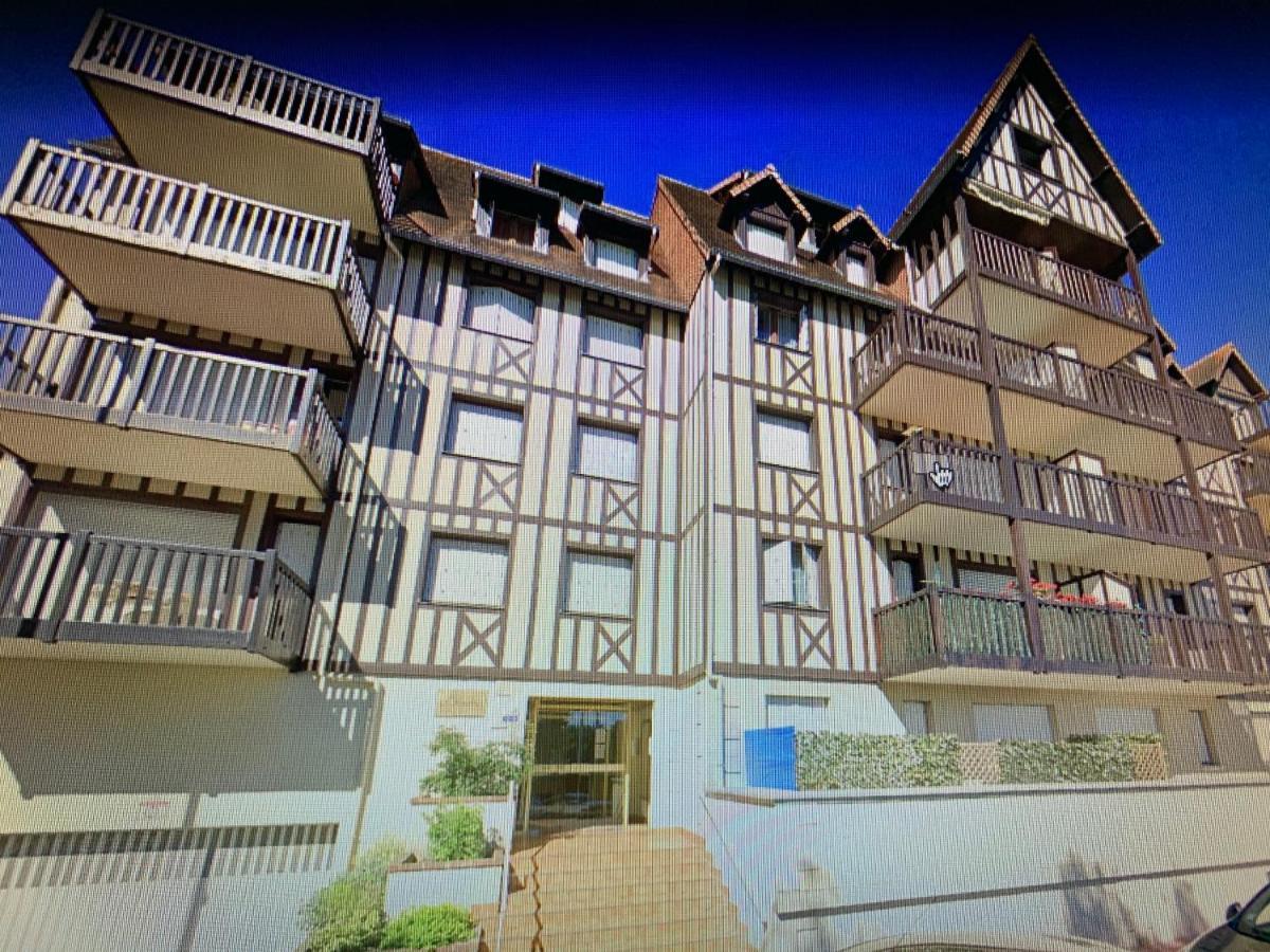 Cosy T2 Terrasse Sud - Centre Deauville Et Hippodrome ภายนอก รูปภาพ